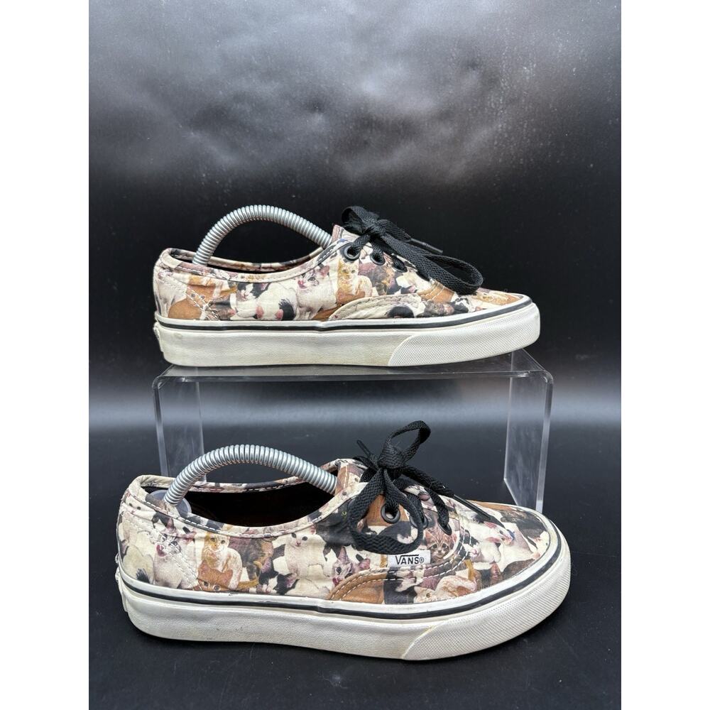 VANS x ASPCA Cat-themed Low top Sneakers Mens Size 4 Womens 5.5